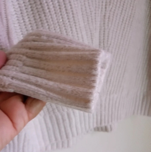 A.N.A vneck sweater women's size small - Picture 5 of 7